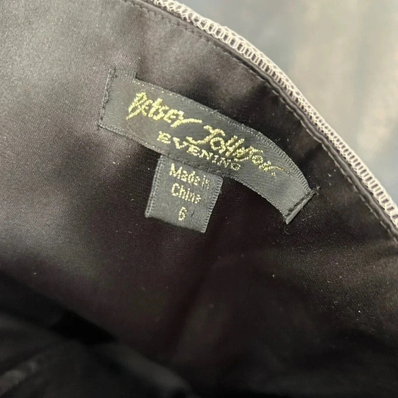 Vintage Betsey Johnson Black/Tan Layered Evening Dress. Size 6 - Picture 3 of 4